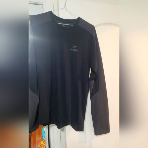 Arc'teryx Other - Arcteryx men shirt